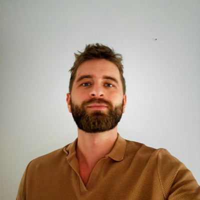 Tomasz Sygut — Managing Partner at Weavilo